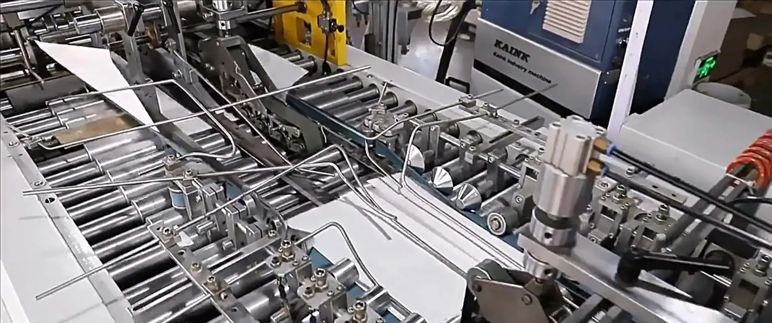 ДЖИЛЕН МОЛЛ